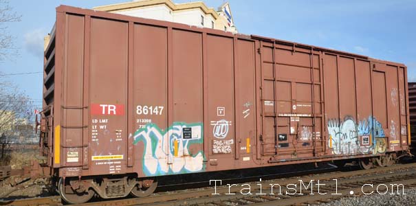 Car/wagon TR86147 right side / coté droit